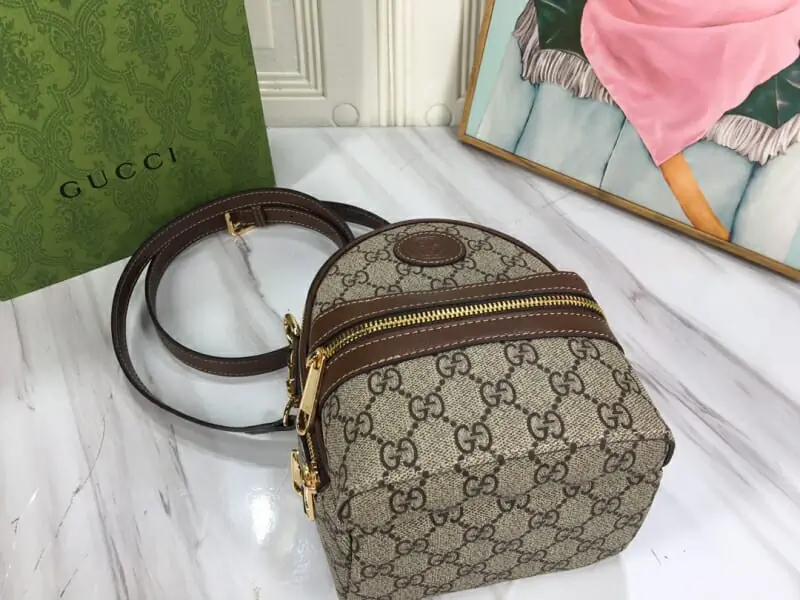 gucci aaa qualite sac a dos  pour femme s_1211b574